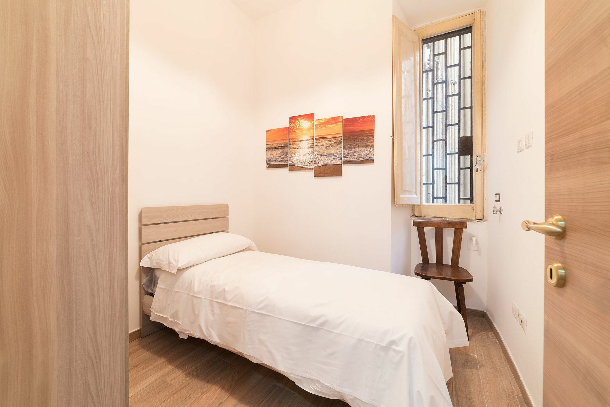 Center Apartment *