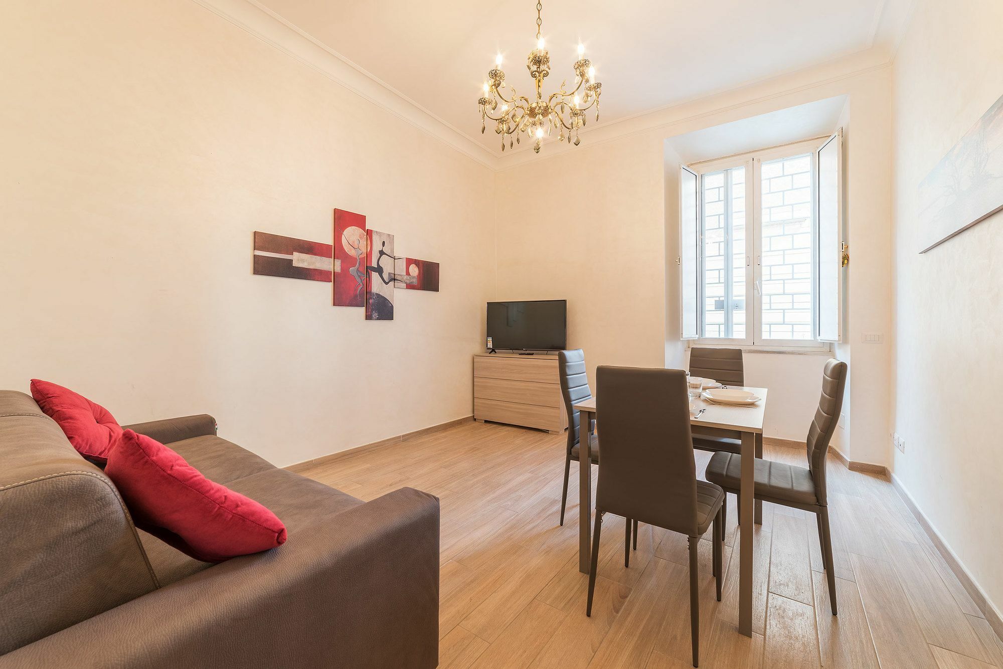 Apartment Center