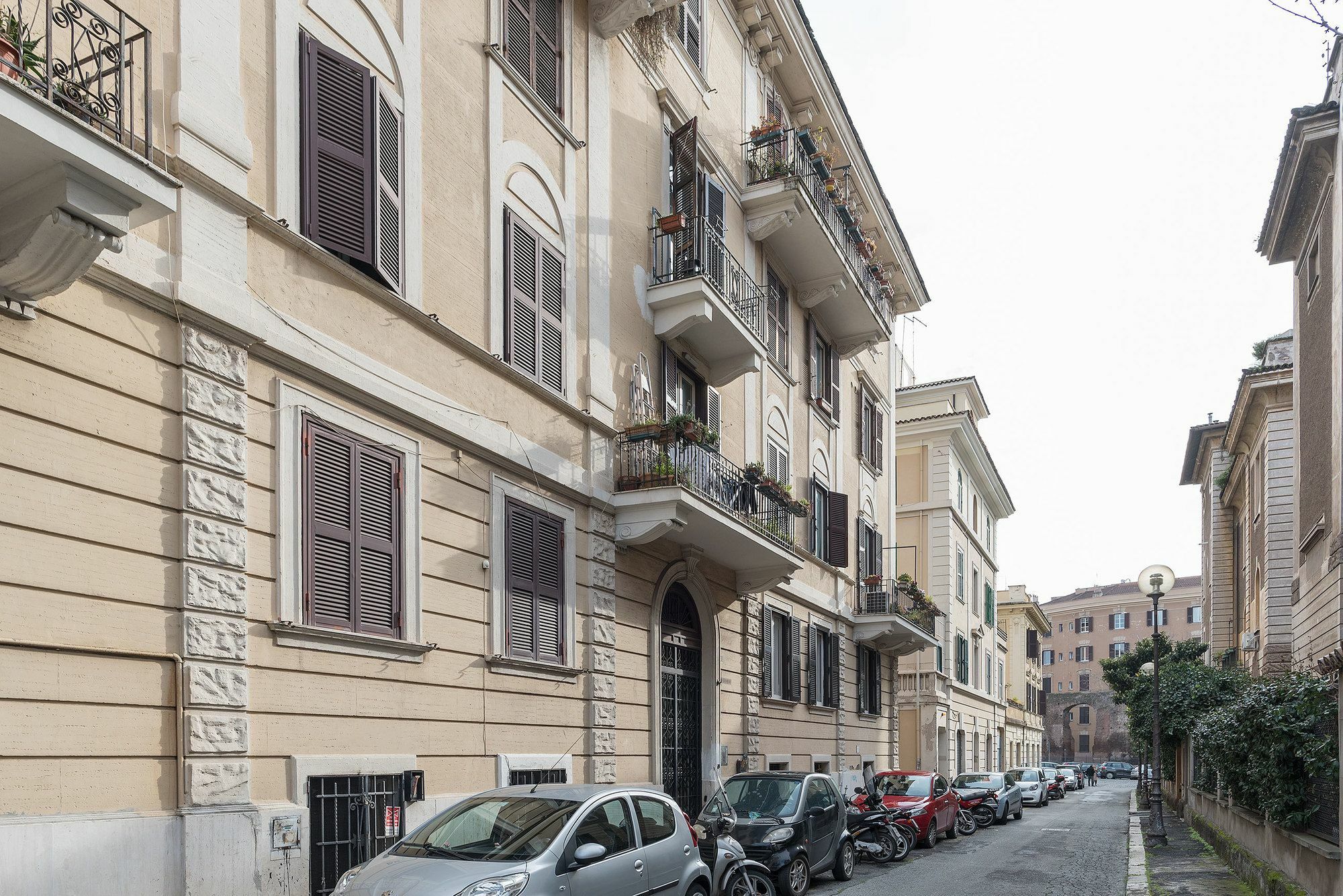 Center Apartment Rom